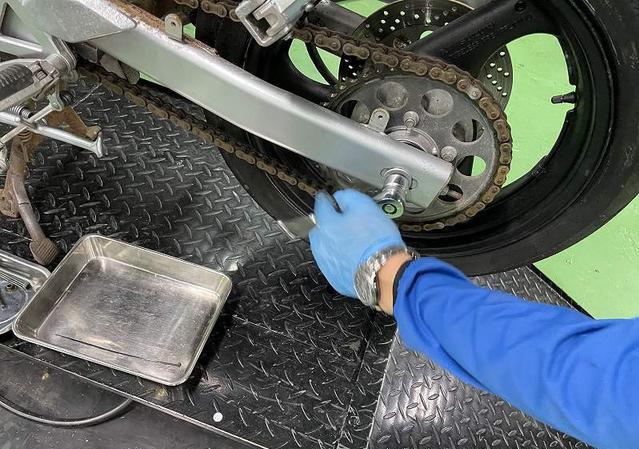 39-motorcycle chain and sprockets