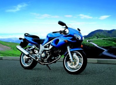 85-high-end motorcycle races